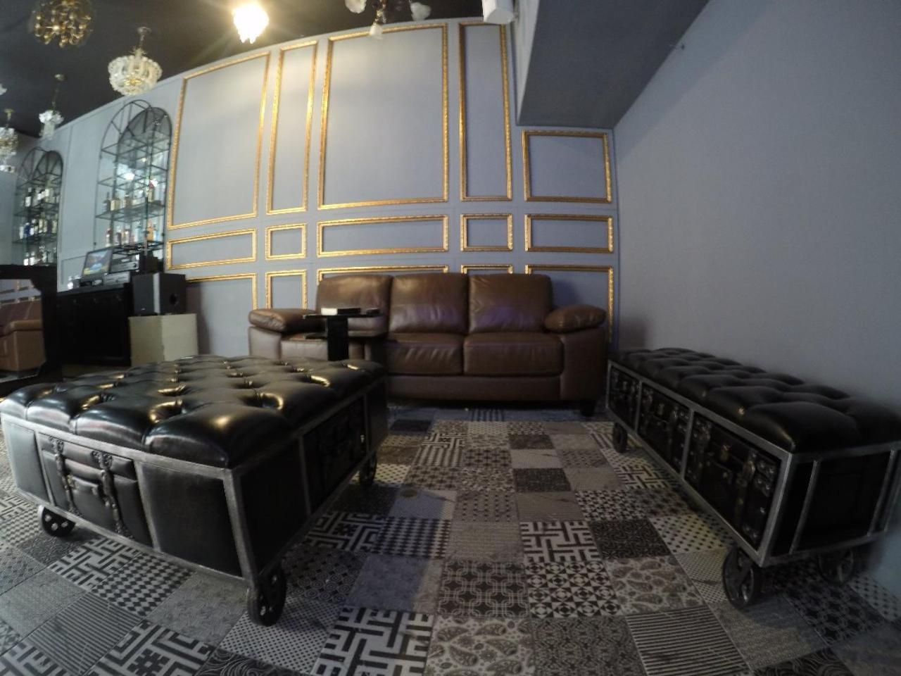 Nomad Hostel Меделин Екстериор снимка
