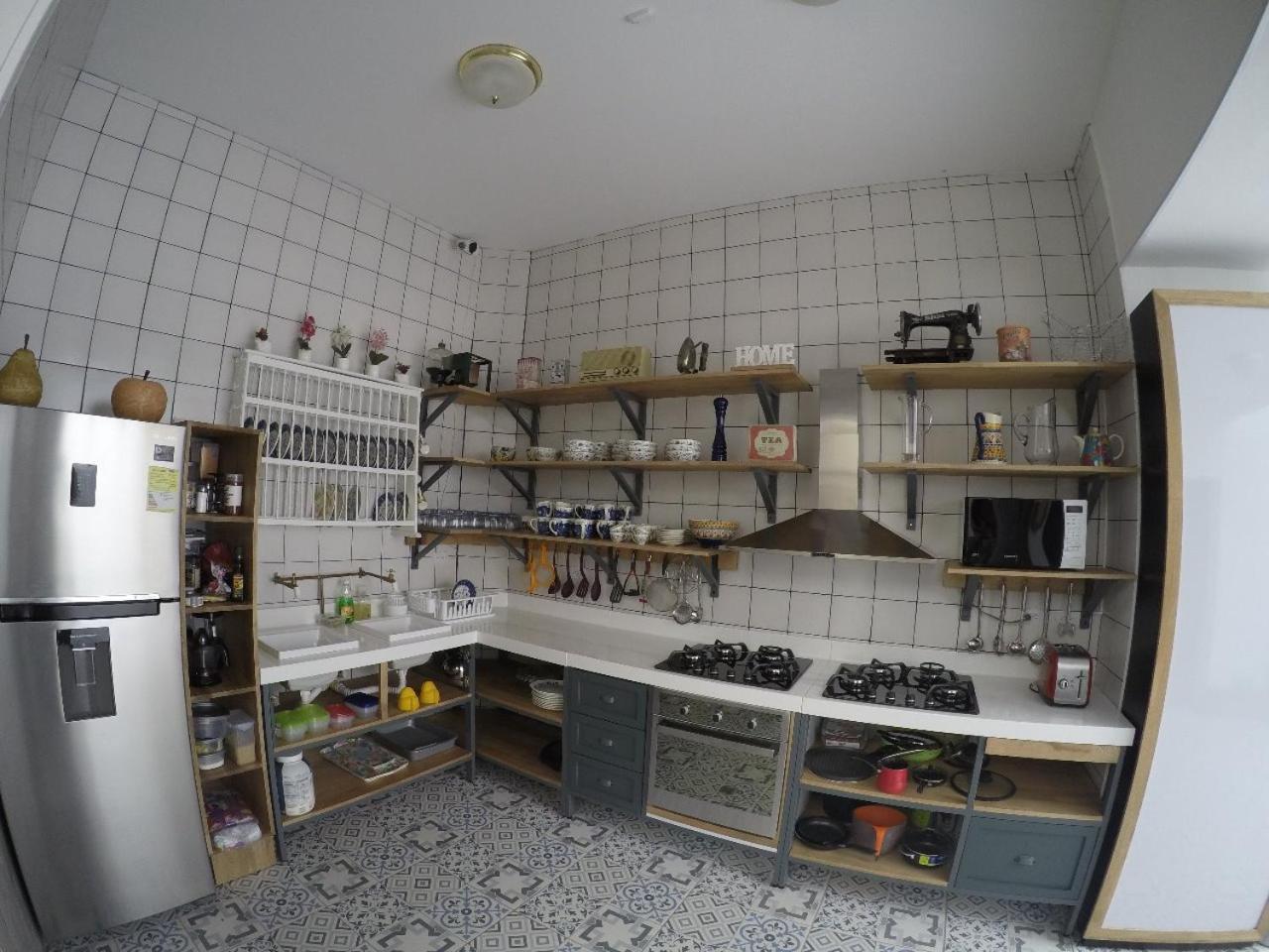 Nomad Hostel Меделин Екстериор снимка